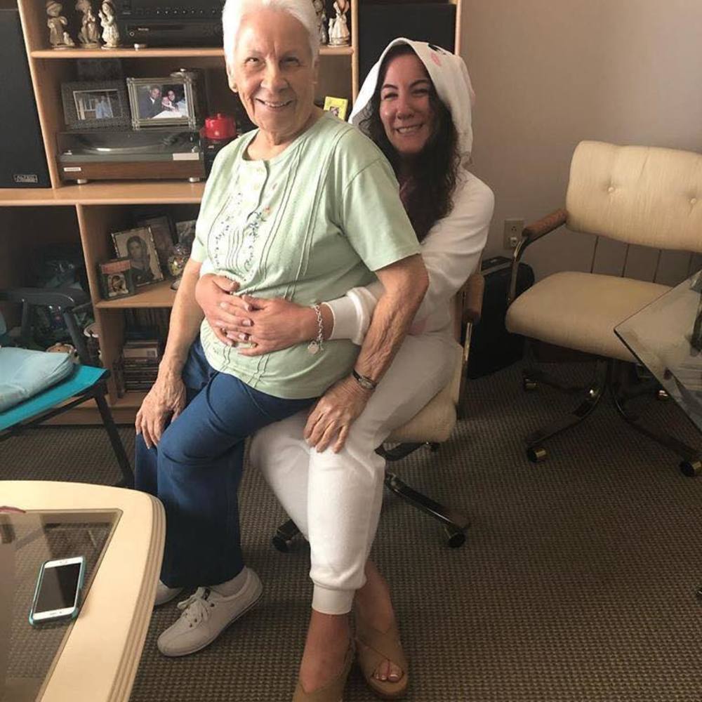 Meet your Posher, Felicia